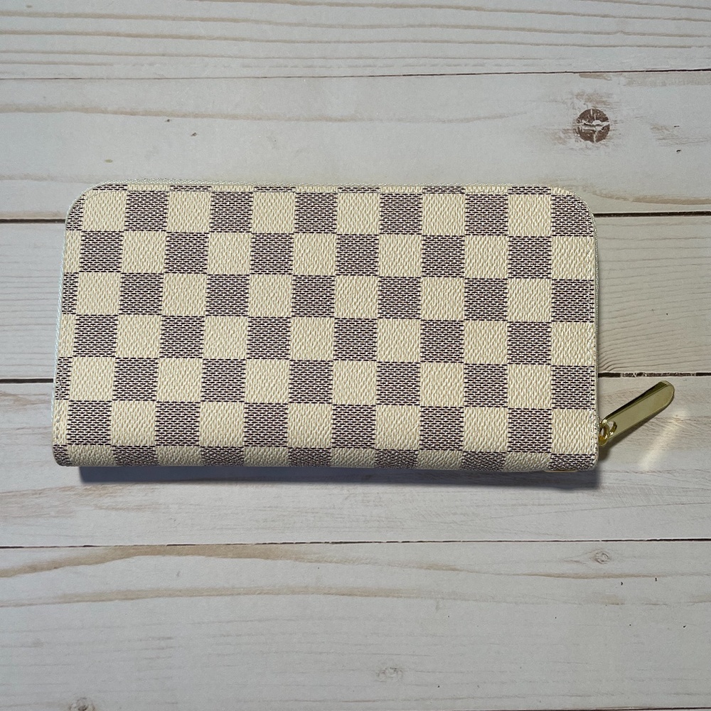 NWT Women's Wallet